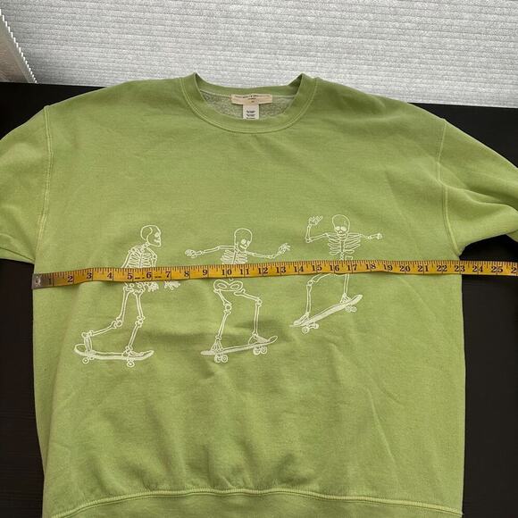 Urban Outfitters Green Skeleton Crew Neck Pullover Sweatshirt Size Medium - Picture 9 of 10